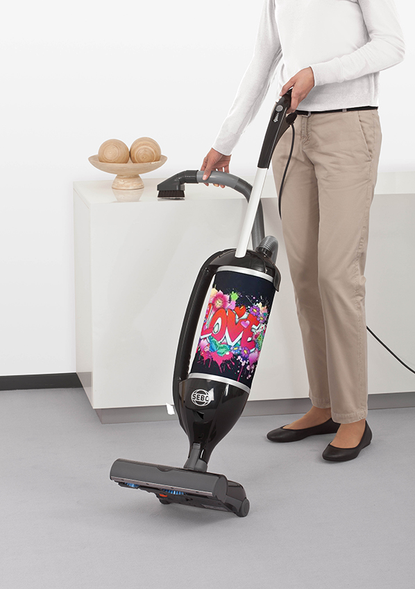 Felix_vacuum_cleaner_upright